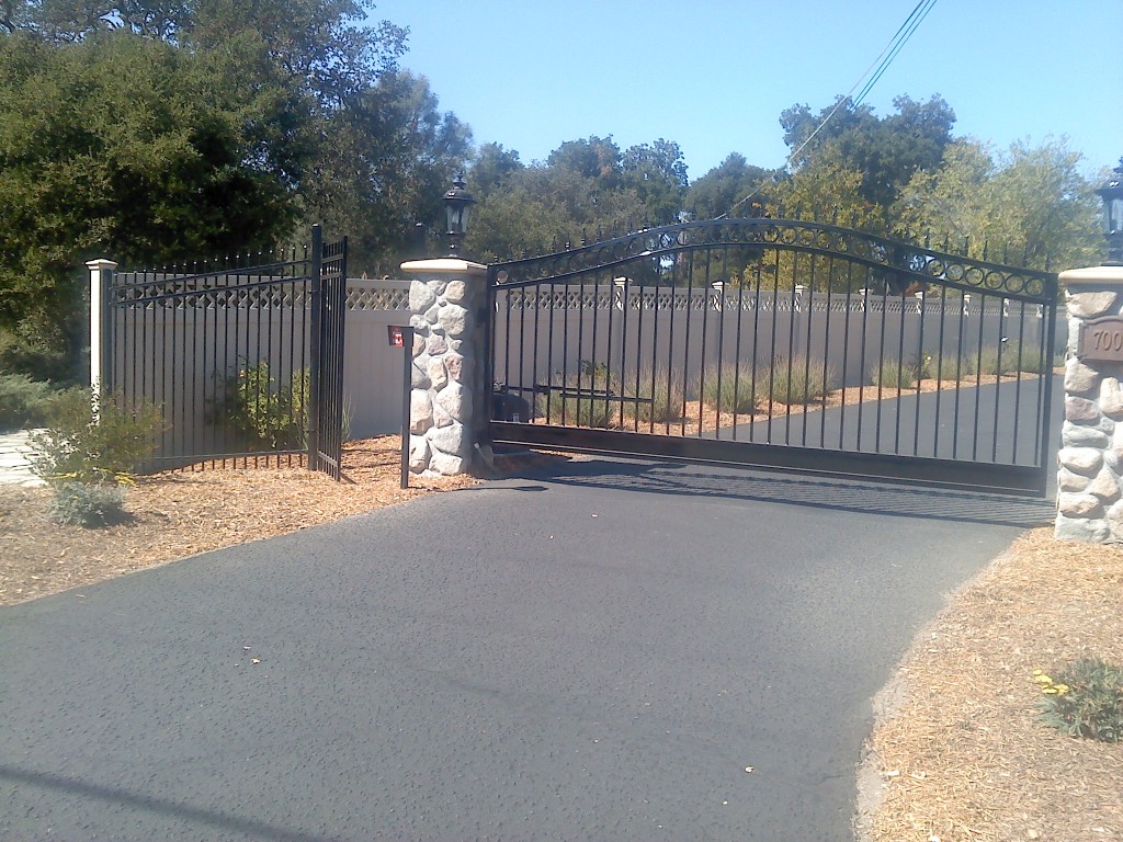 fence contractor atascadero